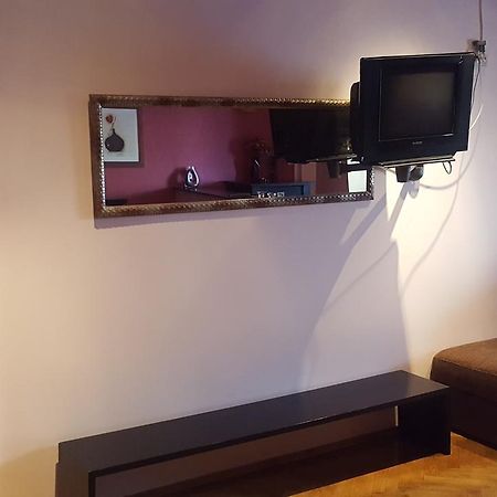 Hospitality Centrum - Magheru Apartman Bukarest Kültér fotó