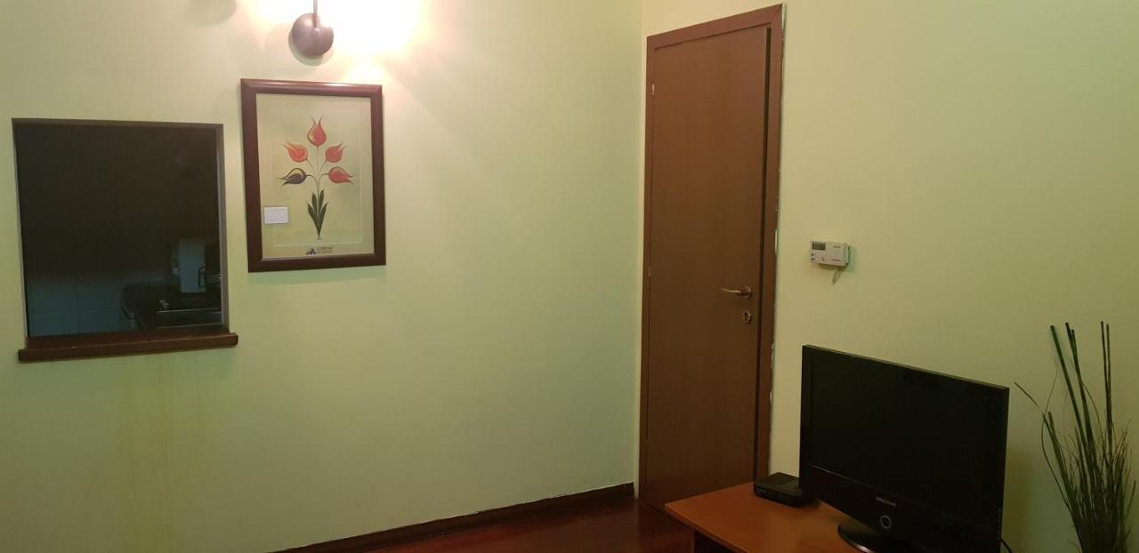 Hospitality Centrum - Magheru Apartman Bukarest Kültér fotó